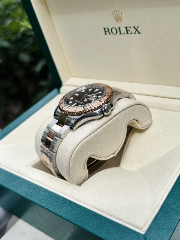 Rolex Yacht 126621 Watch Black Dial 40mm - Image 5
