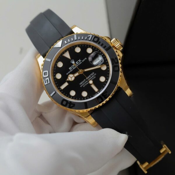 Rolex Yacht 226658 42mm - Image 2