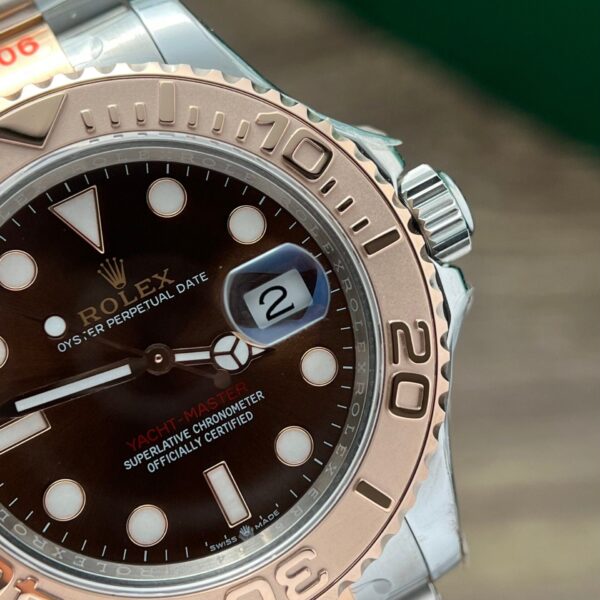 Rolex Watch Yacht Dial Chocolate 40mm - Image 4