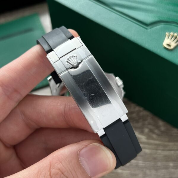 Rolex Watch Yacht Black Dial Rubber Strap 40mm - Image 8