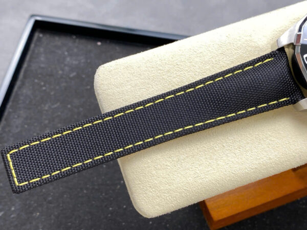 TAG Heuer Watch Black Leather Strap 43mm - Image 9