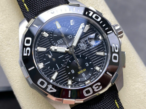 TAG Heuer Watch Black Leather Strap 43mm - Image 4