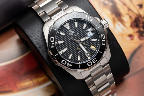 Tag Heuer Watch Aquarace Black Dial Motif Raye 43mm - Image 3