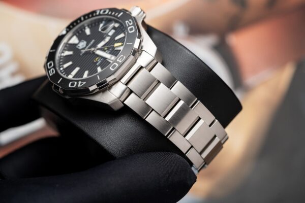 Tag Heuer Watch Aquarace Black Dial Motif Raye 43mm - Image 5