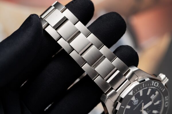 Tag Heuer Watch Aquarace Black Dial Motif Raye 43mm - Image 6