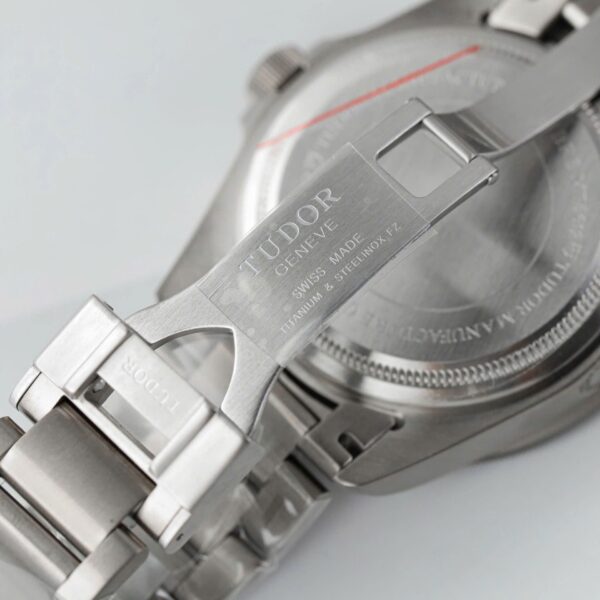 Tudor Pelagos 25600TN Watch Black Dial Automatic Movement 42mm - Image 10