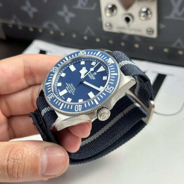 Tudor Pelagos FXD  Watch Dial Blue Automatic Movement 42mm - Image 6