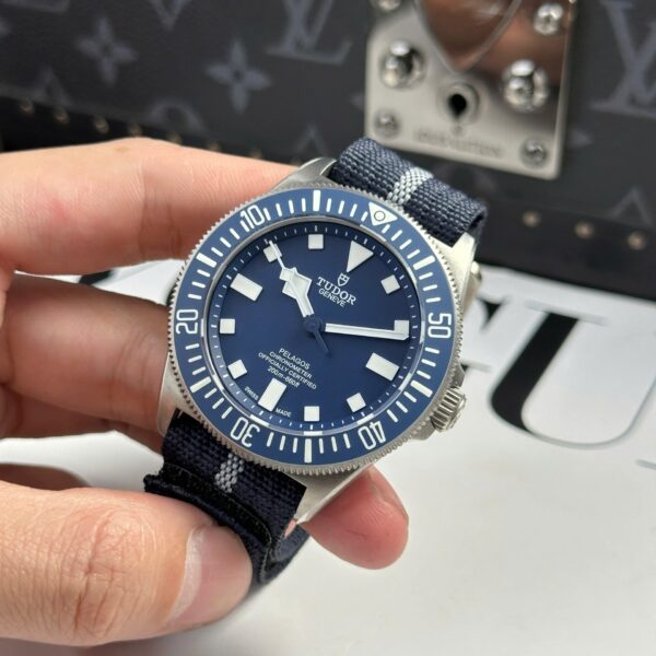Tudor Pelagos FXD  Watch Dial Blue Automatic Movement 42mm - Image 3