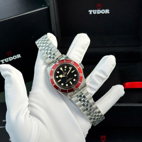 Tudor 11 Watch Heritage Black Bay Benzel Red 41mm - Image 2