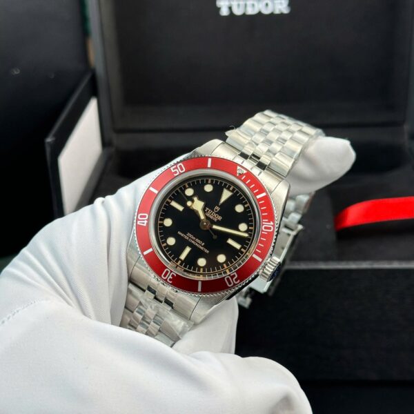 Tudor 11 Watch Heritage Black Bay Benzel Red 41mm - Image 3