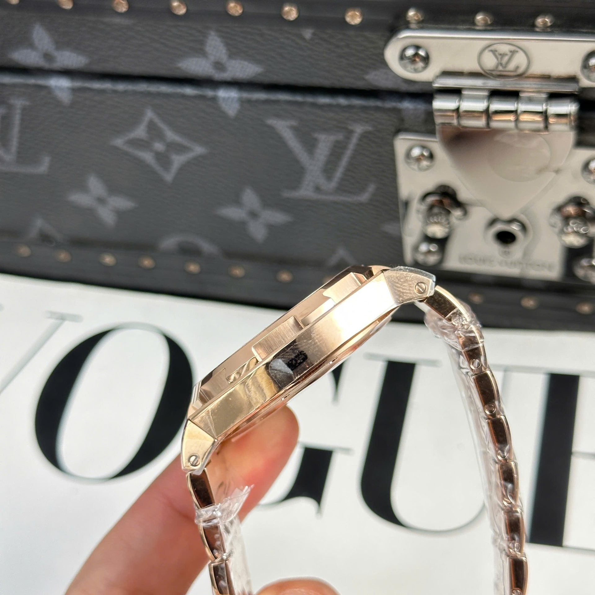 Vacheron Constantin Watch Overseas Dual Time 47450 White Dial 42mm - Image 9