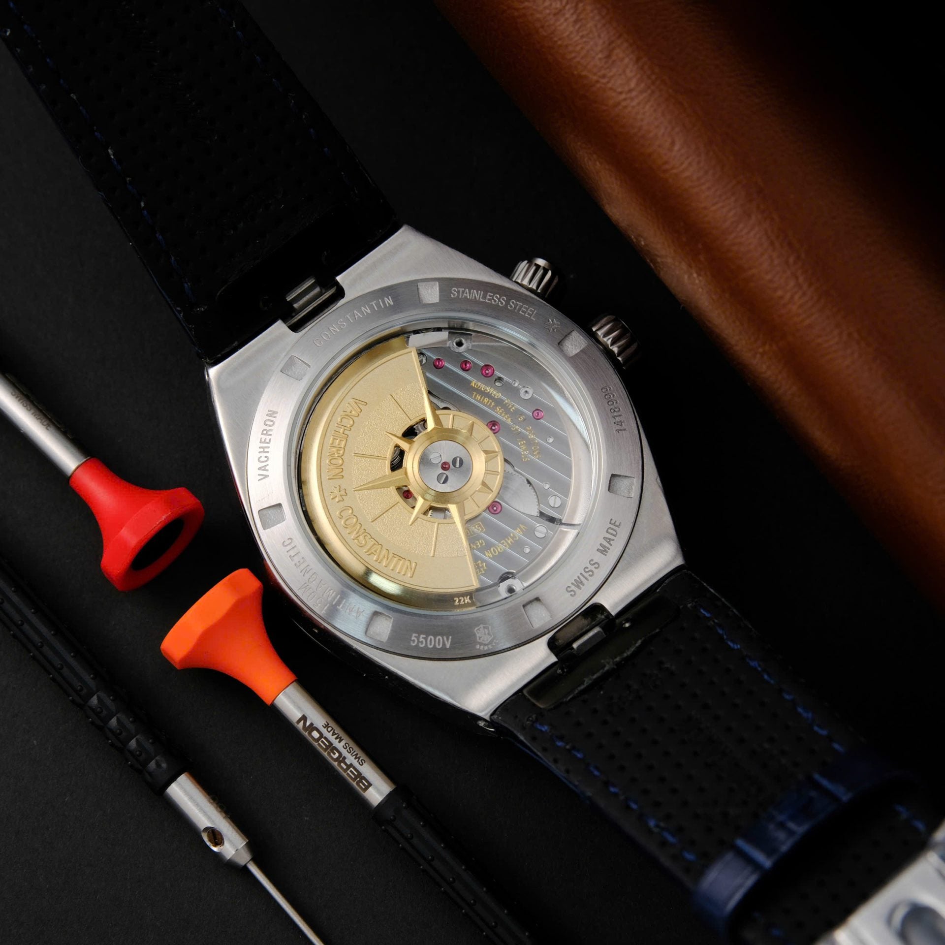 Vacheron Constantin Overseas Dual Time 7900V Watch Blue Dial 41mm - Image 11