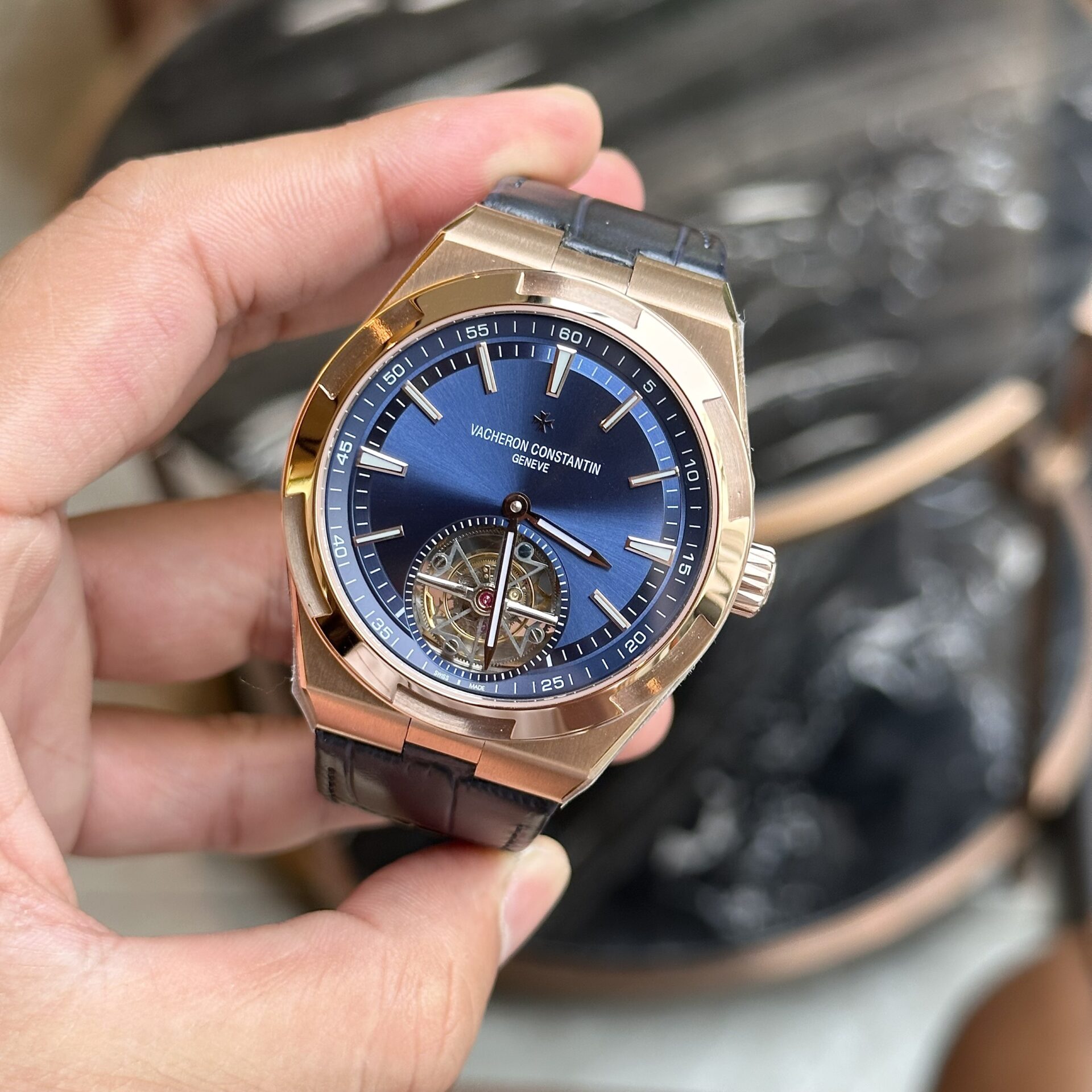 Vacheron Constantin Overseas 6000V Tourbillon Rose Gold 11 Watch 42.5mm - Image 2