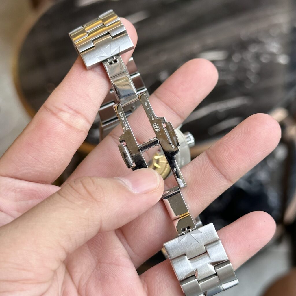 Đồng Hồ Vacheron Constantin Overseas Tourbillon 7900V Rep 11 Mặt Đen 41mm(4)