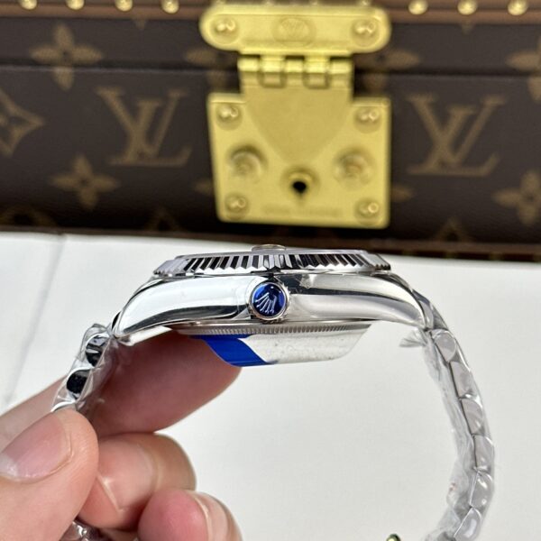 Rolex Watch Sky Dweller 326934 Dial White Strap Jubilee 42mm - Image 5