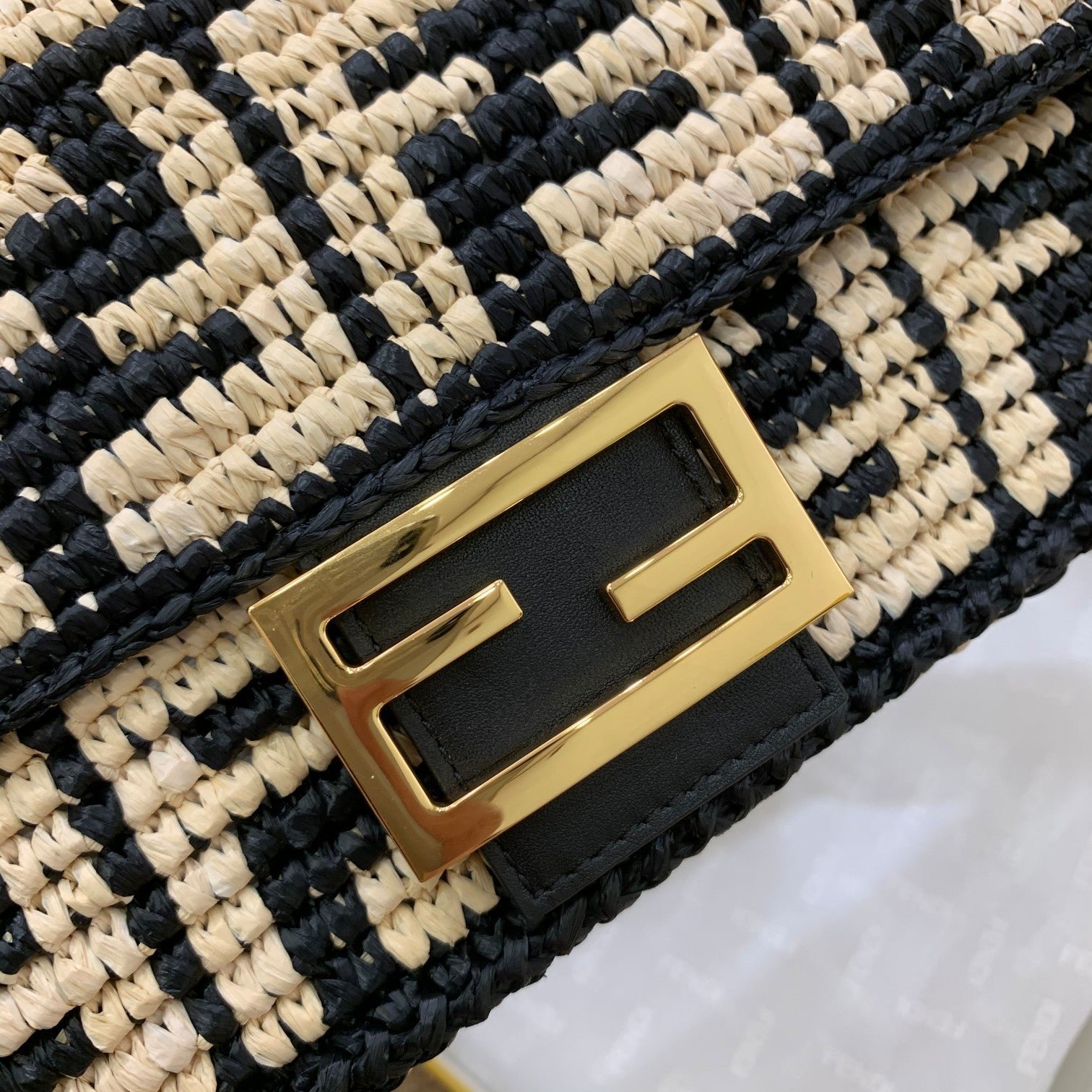 Fendi Baguette 26cm - Image 2