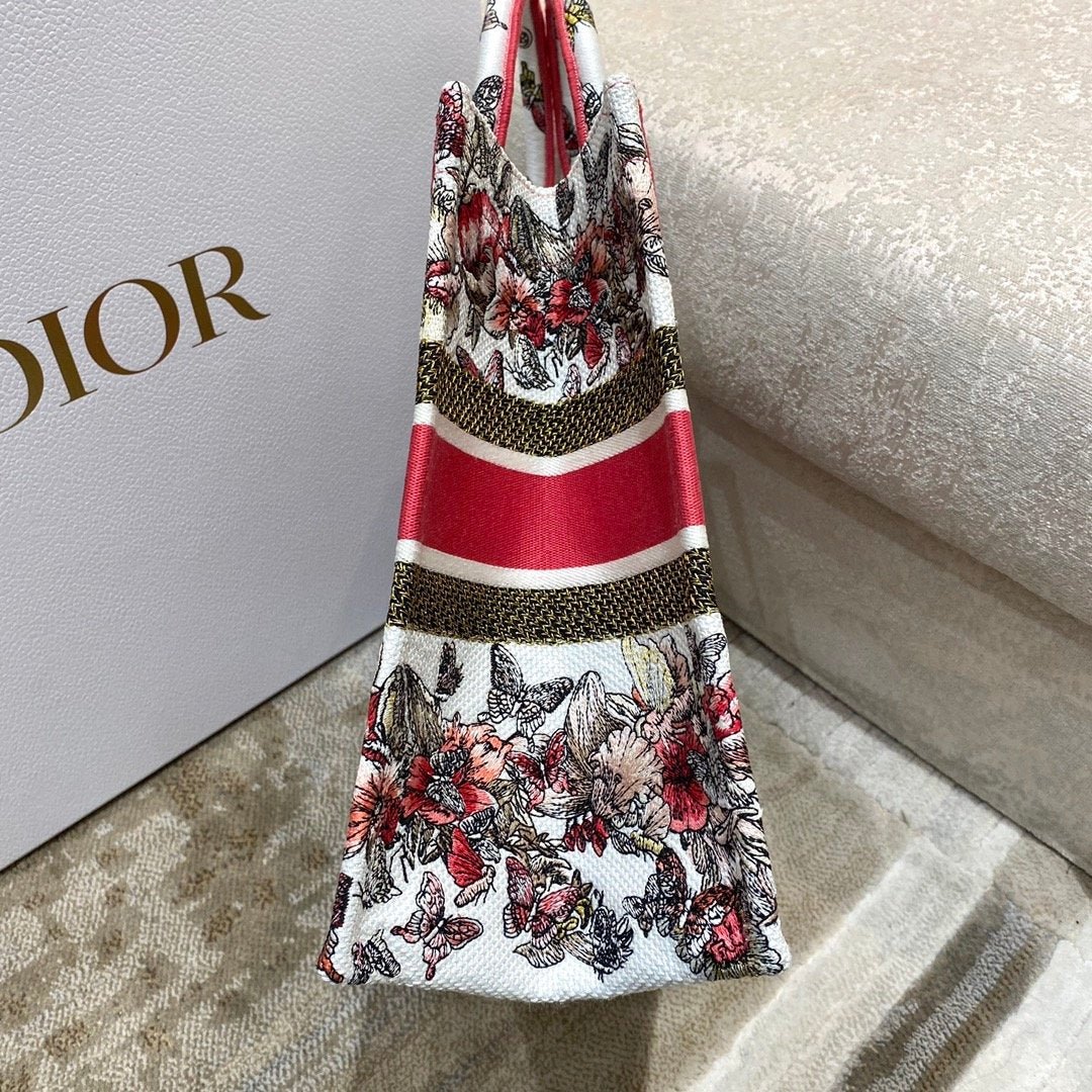 Christian Dior Medium Book Tote 36cm - Image 9