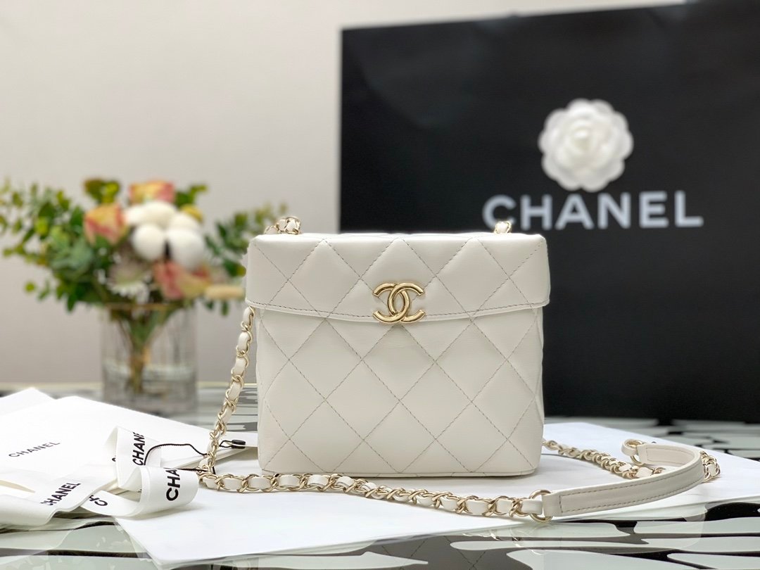 CO-CO Chanel Small Box Bag 15cm