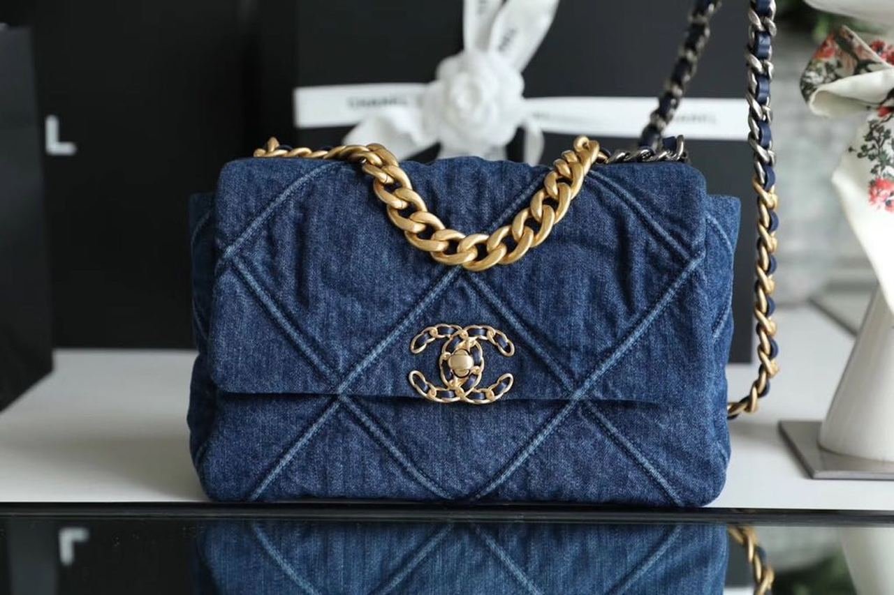 Chanel 19 Flap Bag 26cm Goatskin Leather Spring/Summer Act 1 Collection, Blue Jean - Image 2