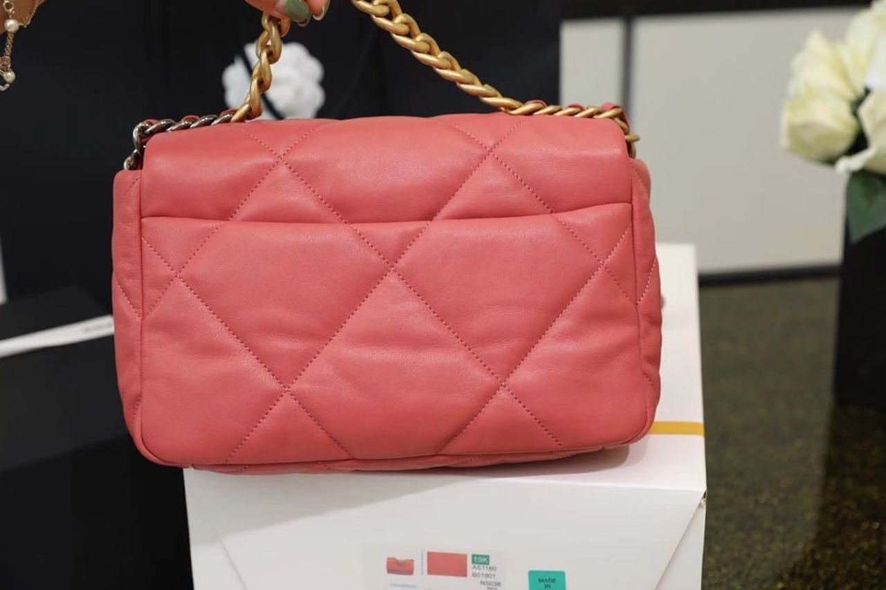 Chanel 19 Flap Bag 26cm Goatskin Leather Spring/Summer Act 1 Collection, Rose Pink - Image 15