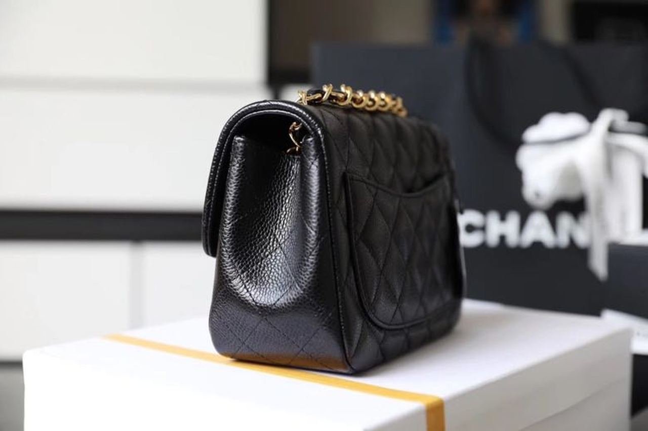 Chanel Classic Mini Flap Bag 18cm Gold Hardware Caviar Leather Spring/Summer Collection Black - Image 6