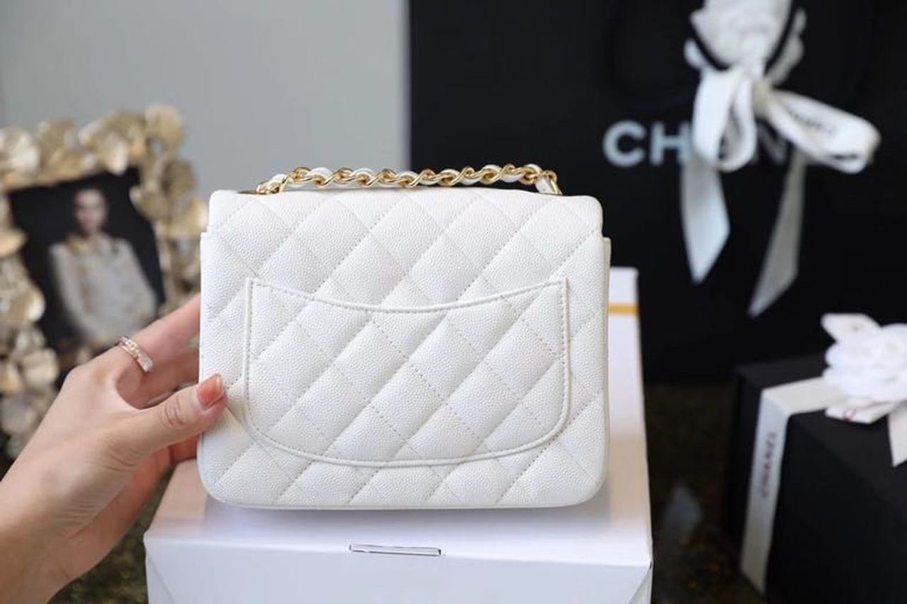 Chanel Classic Mini Flap Bag 17cm Gold Hardware Caviar Leather Spring/Summer Collection White - Image 6