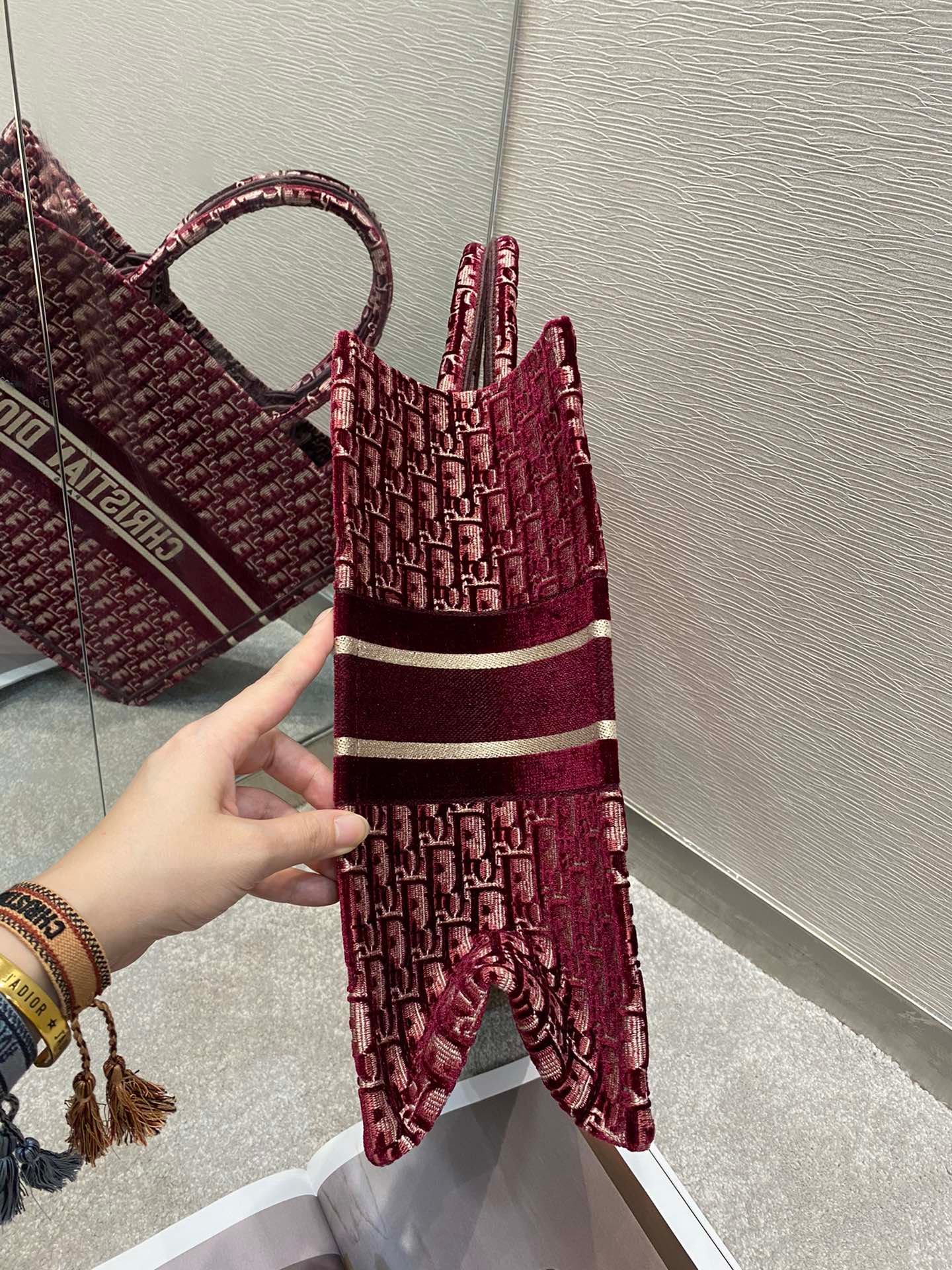 Christian Dior RedLarge Handle Bag 42cm - Image 4