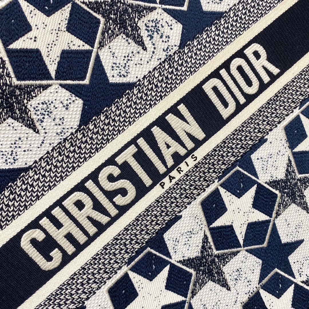 Christian Dior Medium Book Tote 42cm - Image 7