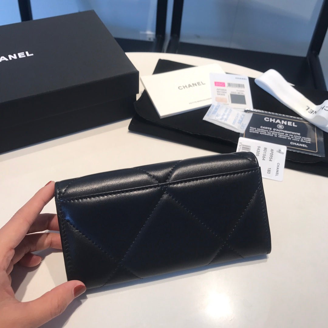 CO-CO Chanel Long Wallet 17cm - Image 3
