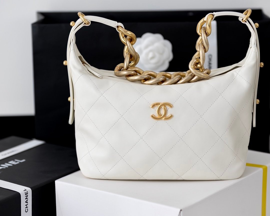 Chanel Hobo Handbag 28cm White