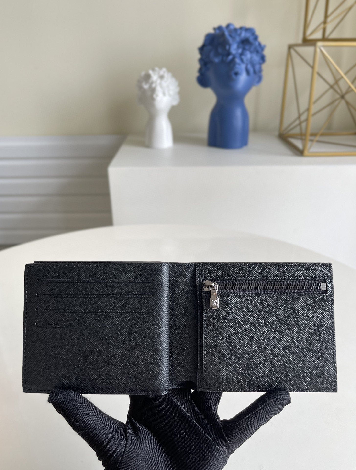 Louis Vuitton Amerigo Wallet 12cm Black - Image 2