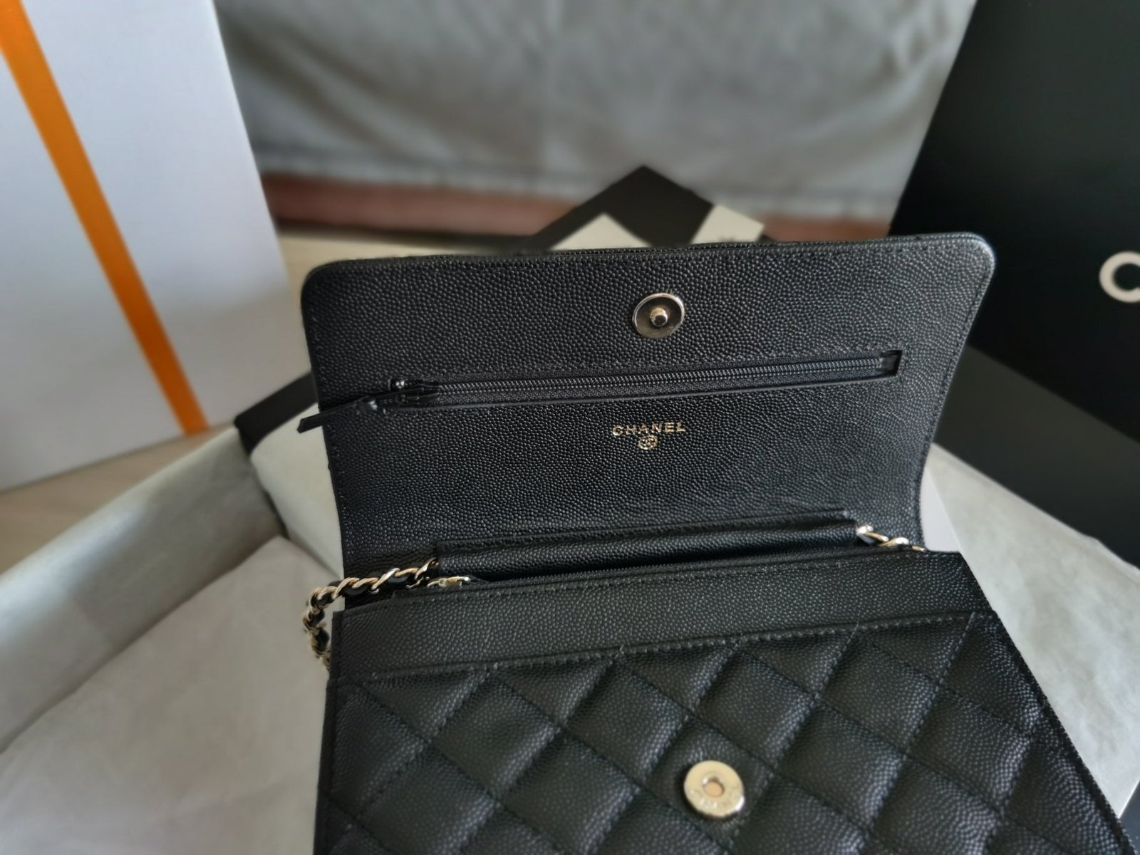 Chanel Mini Flapbag 19cm Black - Image 7