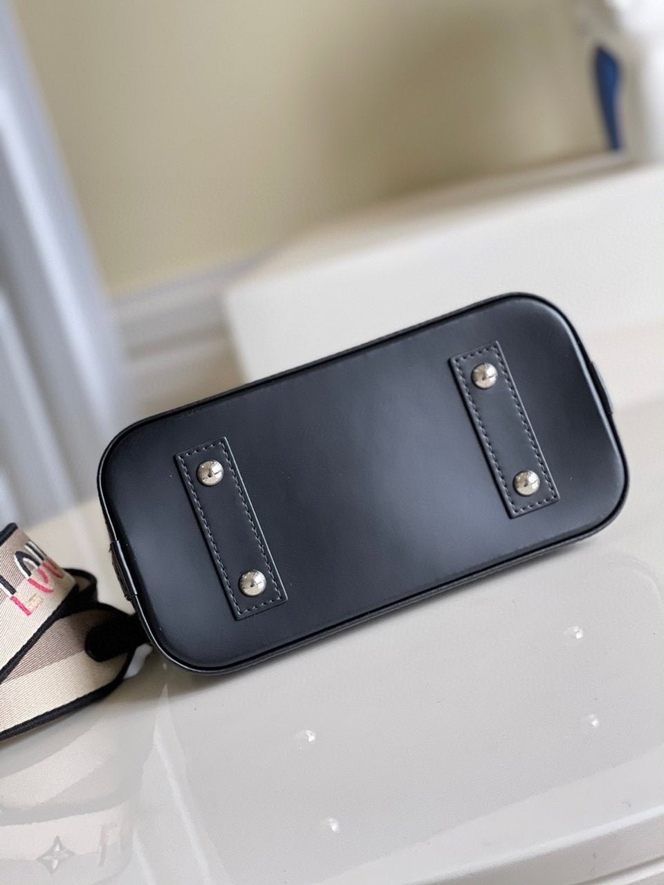 Louis Vuitton Alma BB Bag 24cm Epi Leather Spring/Summer Collection M57426 Black - Image 5