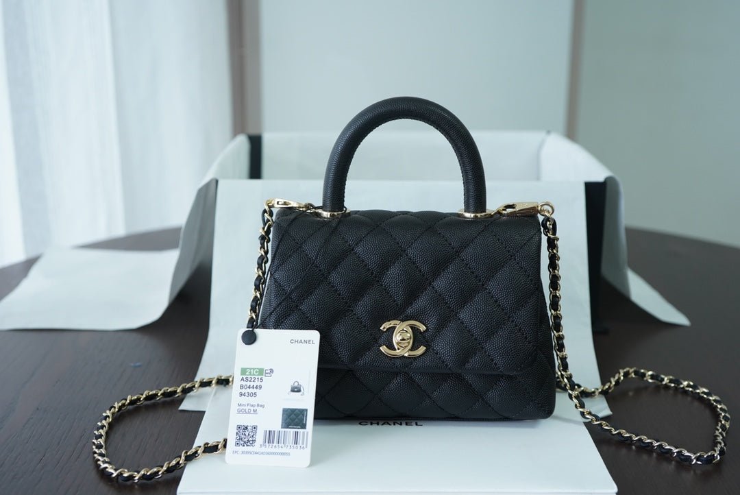 Chanel Classic Mini Flapbag 19cm Black