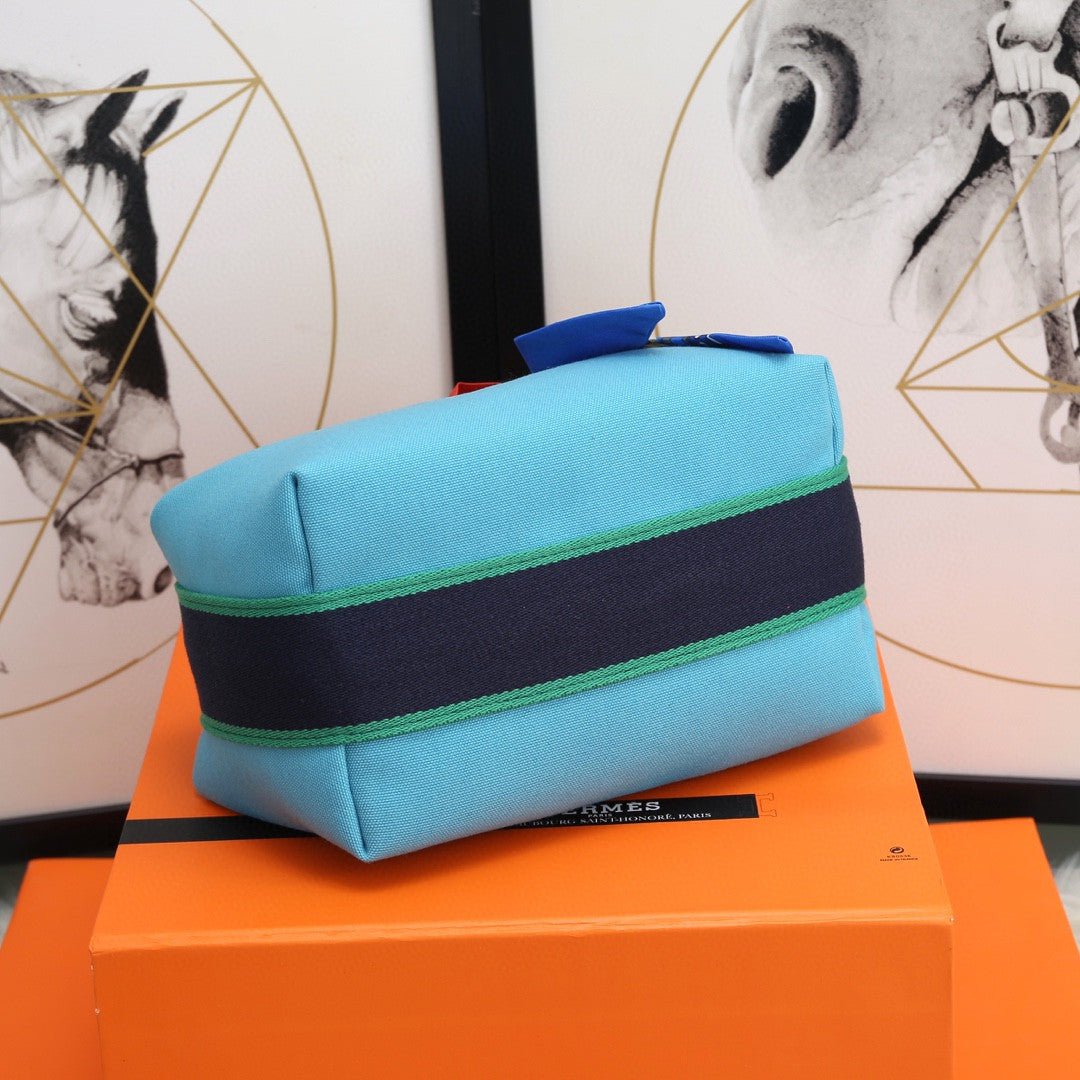 Hermes Bride A Brac Case Light Blue Bag For Women, Women’s Handbags, Shoulder Bags 9.8in/25cm - Image 9