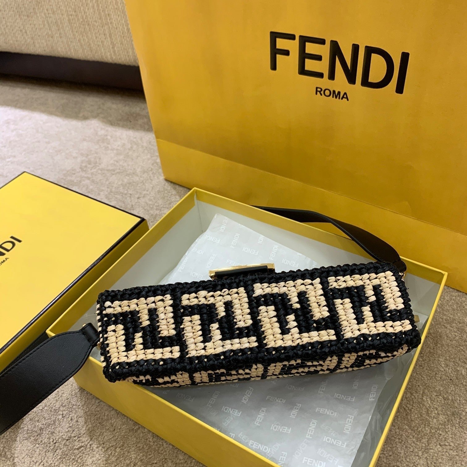 Fendi Baguette 26cm - Image 6