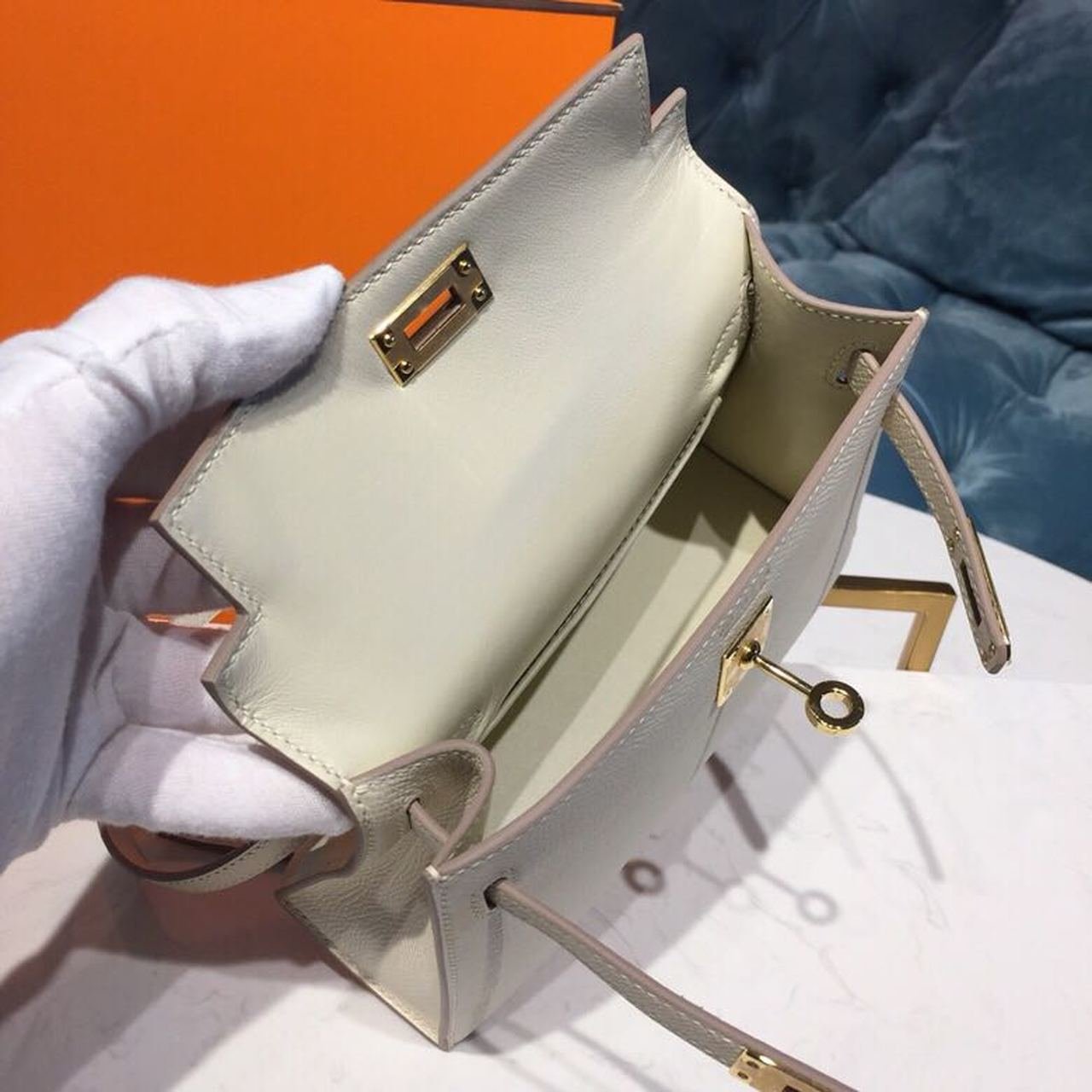 Hermes Mini Kelly Craie For Women Gold-Toned Hardware 7.5in/19cm - Image 11