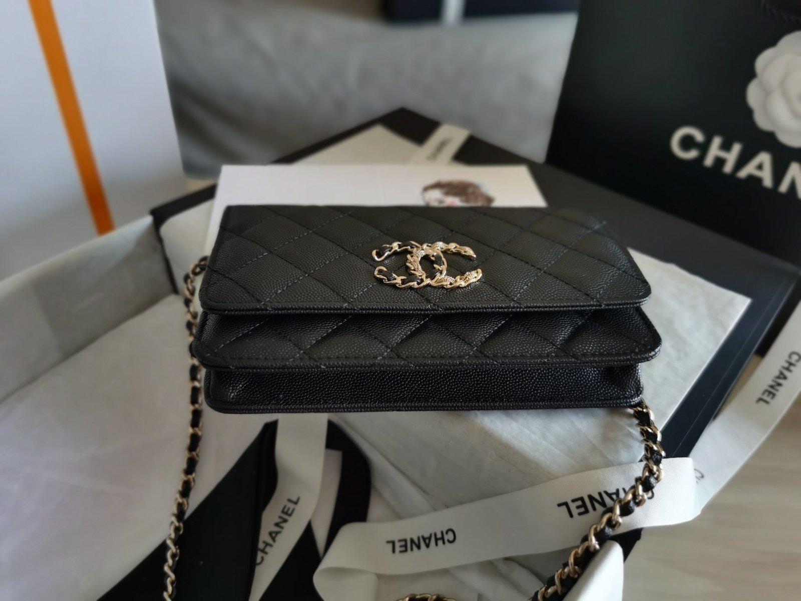Chanel Mini Flapbag 19cm Black - Image 9