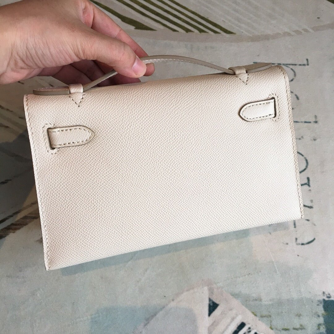 Hermes Kelly Pochettee White For Women Gold Toned Hardware 8.5in/22cm - Image 6