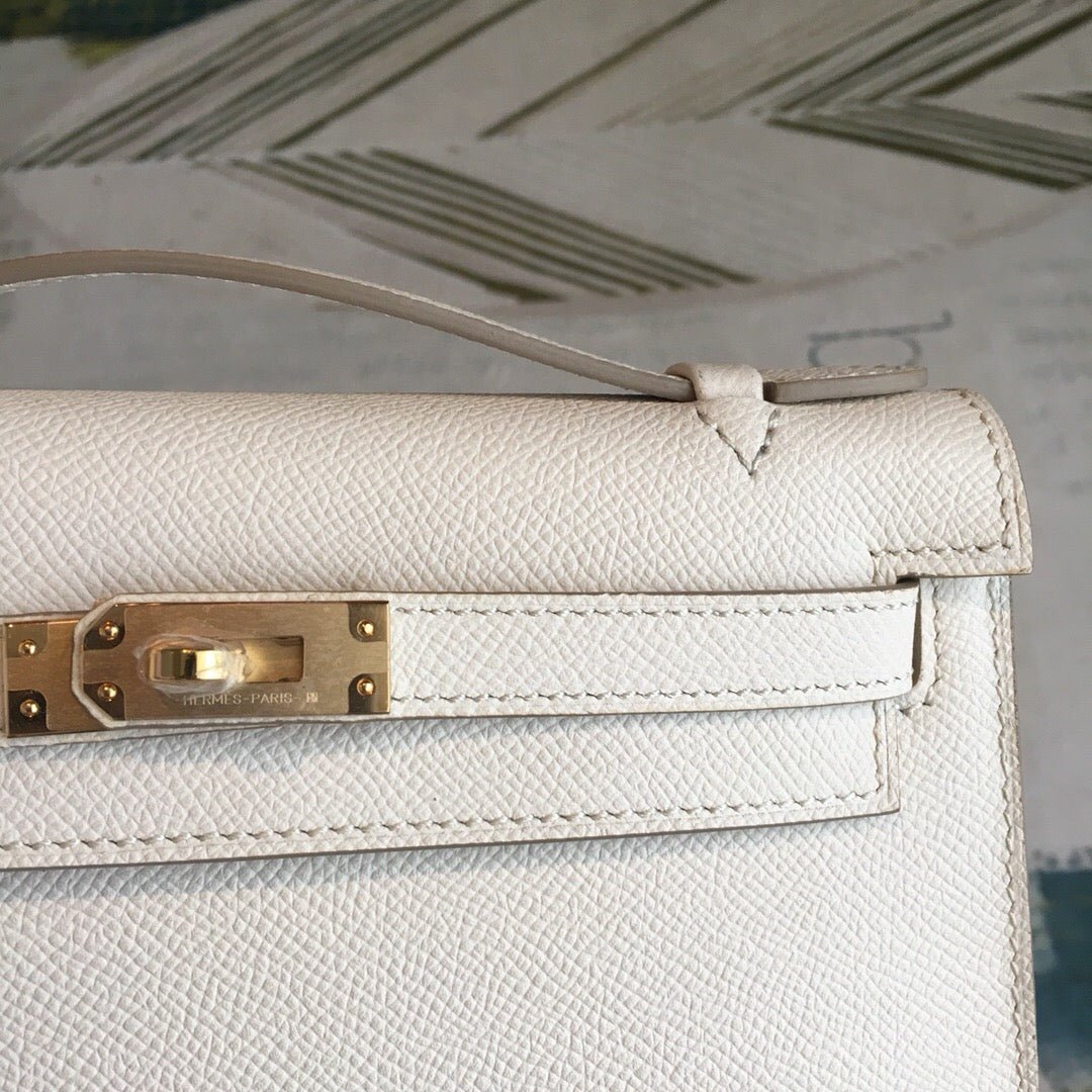 Hermes Kelly Pochettee White For Women Gold Toned Hardware 8.5in/22cm - Image 3