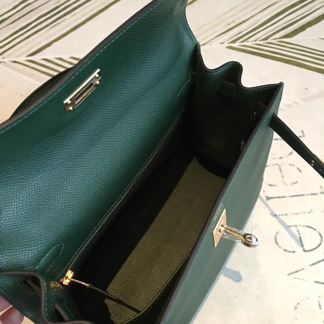 Hermes Kelly Green For Women Gold Toned Hardware 10in/25cm - Image 4