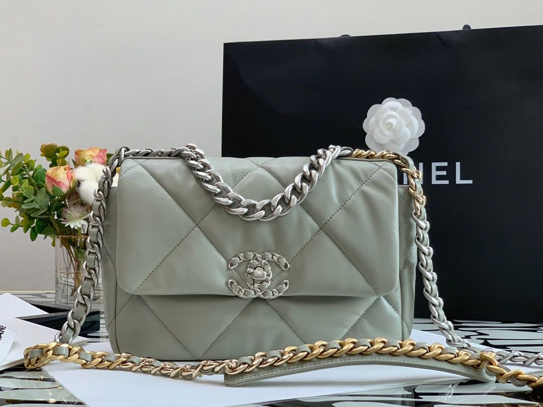 Chanel Flap Bag Classic 26cm Grey
