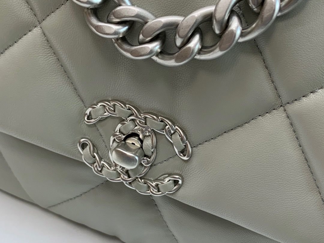 Chanel Flap Bag Classic 26cm Grey - Image 6