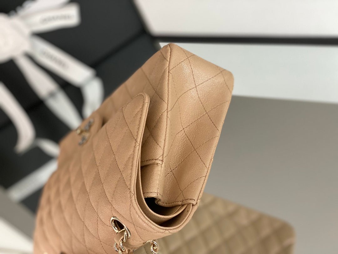 Chanel Classic Flapbag Gold Hardware 26cm - Image 7