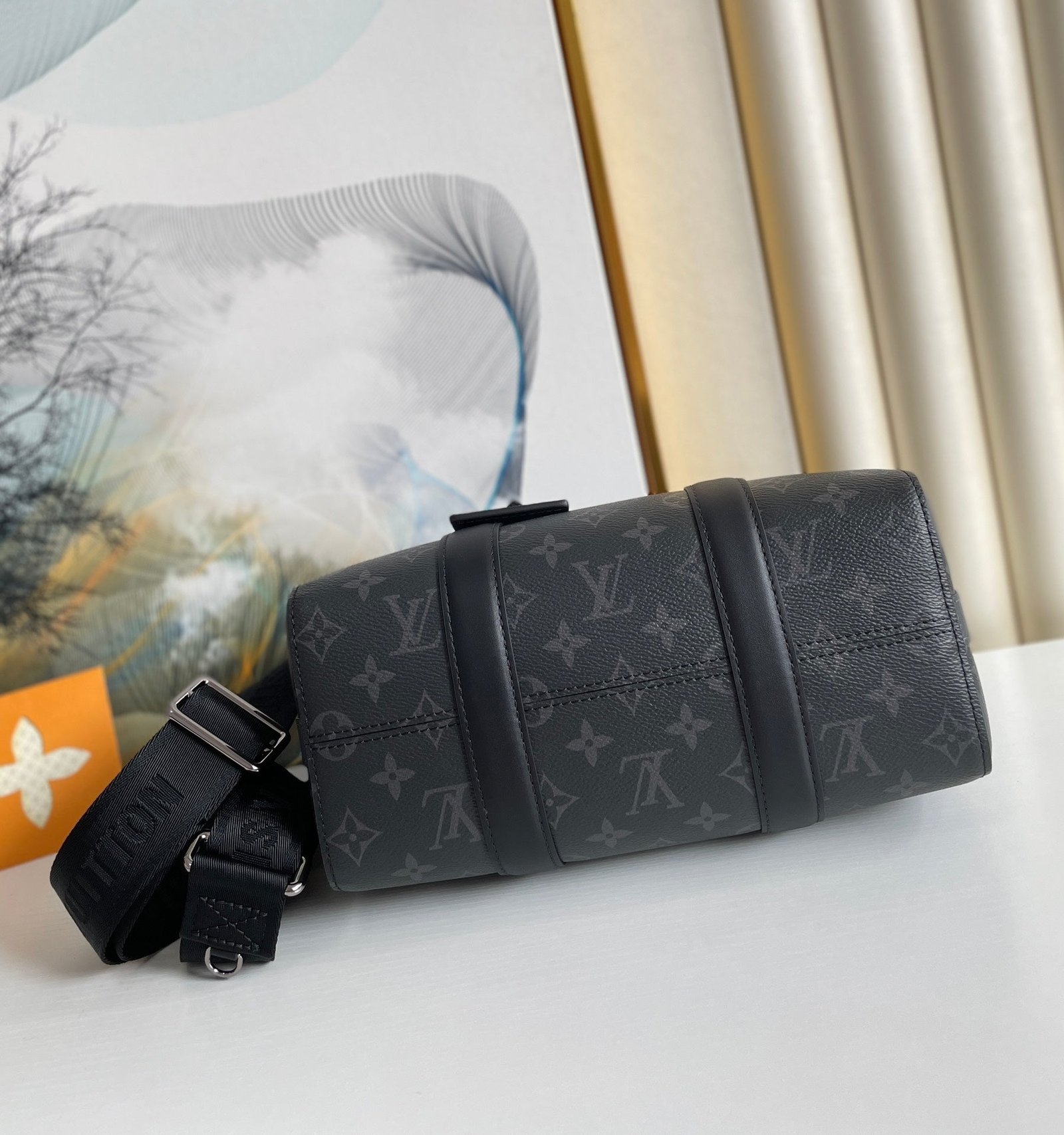 Louis Vuitton Classic City Keepall 27cm - Image 4