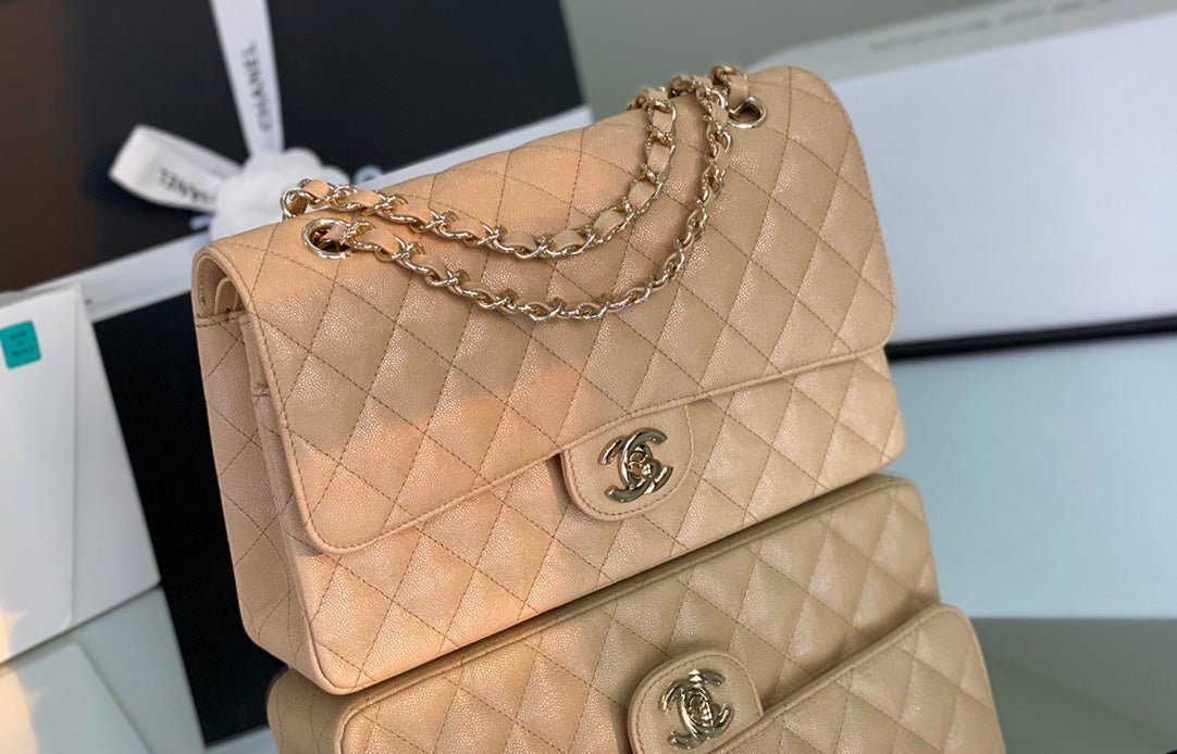 Chanel Classic Flapbag Gold Hardware 26cm