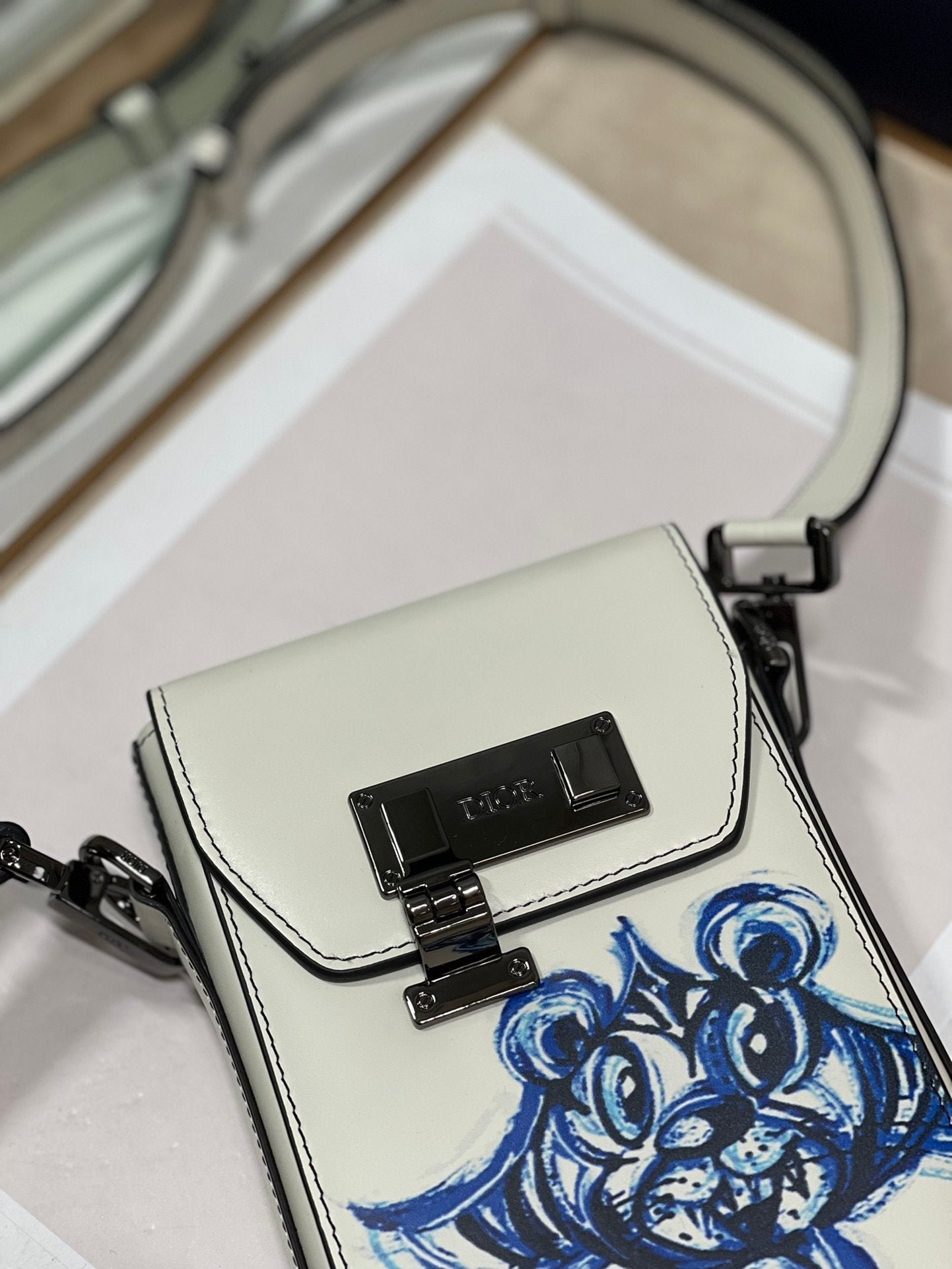 Christian Dior D-Bubble Bucket Bag 19cm White - Image 7