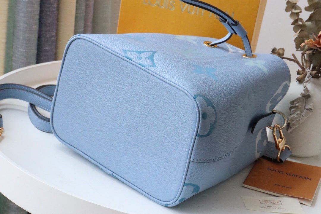 Louis Vuitton Neo Noe BB 20cm Blue - Image 2