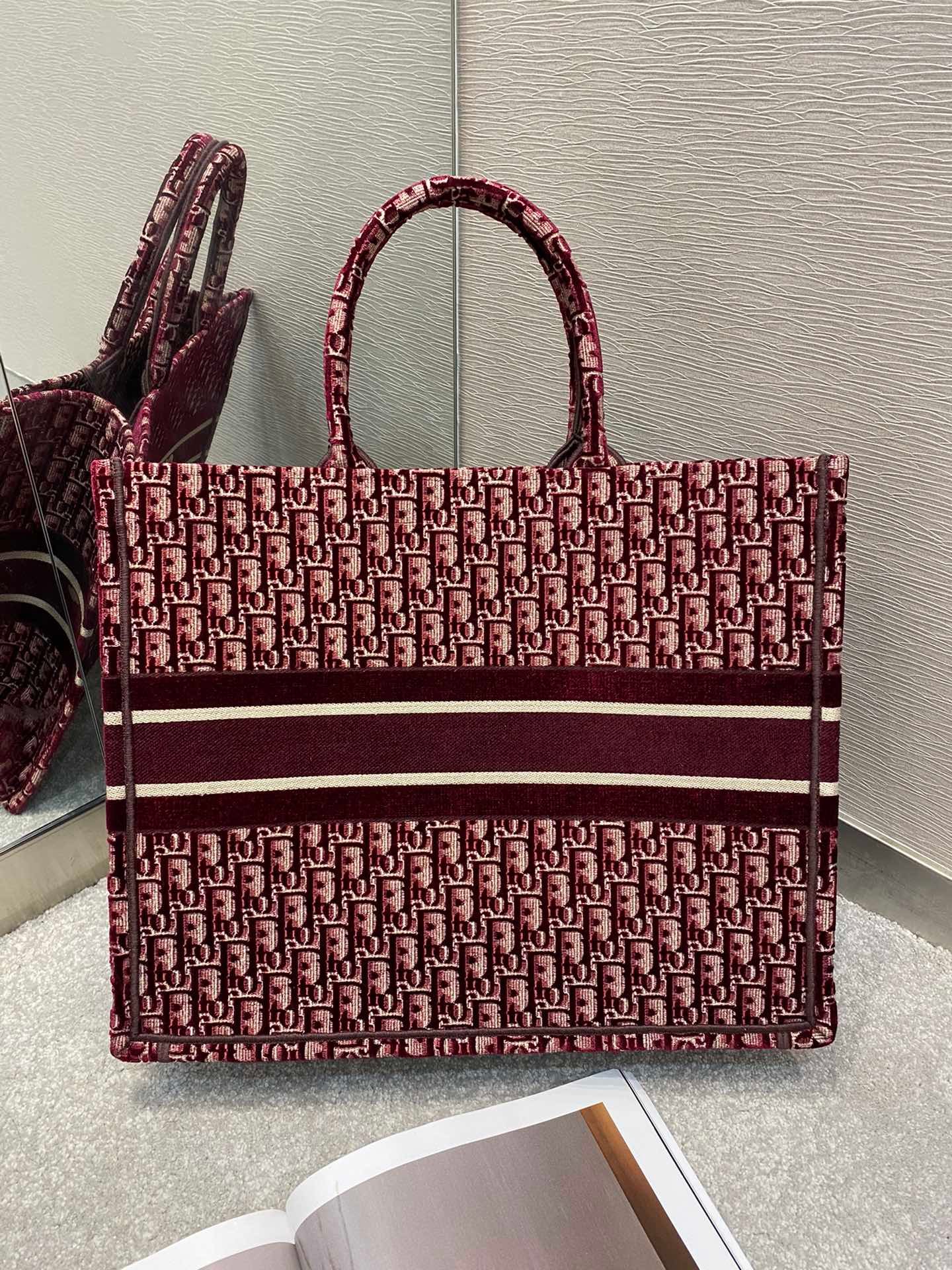 Christian Dior RedLarge Handle Bag 42cm - Image 7