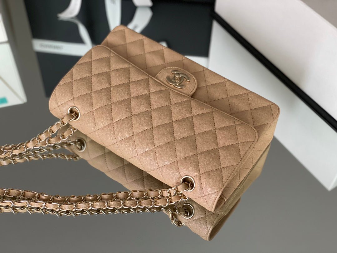 Chanel Classic Flapbag Gold Hardware 26cm - Image 4